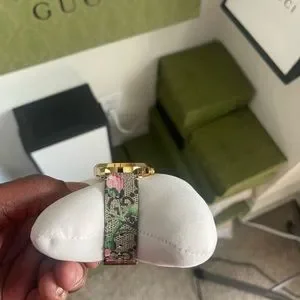 Gucci women’s Floral watch. Brand new never worn. GUCCI YA1264085 G-Timeless Aqua Floral Print Dial & Leather  main image 3